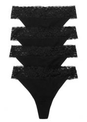 Stringi z bawełną i koronką (4 pary). Czarne stringi bonprix, bez wzorów, z bawełny. Za 51.96 zł.