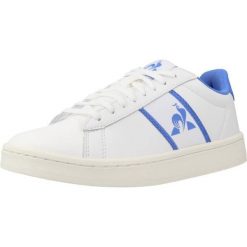 Buty LE COQ SPORTIF CLASSIC SOFT W Biały. Białe obuwie trekkingowe damskie le coq sportif, ze skóry, bez zapięcia. Za 226.99 zł.