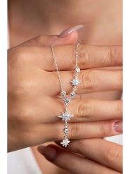 Lodie Silver Srebrny naszyjnik z elementem ozdobnym rozmiar: onesize. Szare naszyjniki damskie Lodie Silver, z cyrkonią, srebrne. Za 95.99 zł.