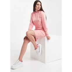 Sukienka JOOP!. Sukienki damskie Joop!, bez wzorów, bez ramiączek. W wyprzedaży za 465.57 zł.