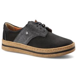 Półbuty damskie Lemar, z naturalnej skóry z miękką cholewką wsuwanym krojem i delikatnym wycięciem w przedniej części oraz elastyczną podeszwą, czarn. Czarne półbuty damskie Lemar, na wiosnę, z aplikacjami, ze skóry, bez obcasa, na obcasie, bez zapięcia. Za 209.00 zł.