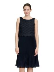 Vera Mont Sukienka w kolorze granatowym rozmiar: 42. Niebieskie sukienki damskie Vera Mont, bez wzorów, bez ramiączek. Za 339.99 zł.