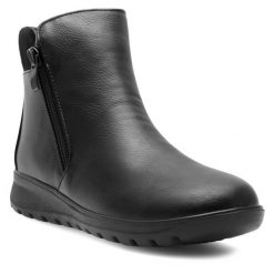 Botki Go Soft. Czarne botki damskie GO SOFT, bez obcasa, na płaskiej podeszwie, bez zapięcia. Za 129.99 zł.