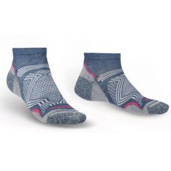 Skarpety trekkingowe damskie Bridgedale Hike Coolmax UltraLight Denim L 41-43. Niebieskie skarpetki damskie Bridgedale, bez wzorów, z denimu. Za 72.99 zł.