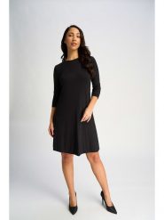 Marks & Spencer Sukienka w kolorze czarnym rozmiar: 38. Czarne sukienki damskie Marks & Spencer, bez wzorów, bez ramiączek. Za 48.16 zł.