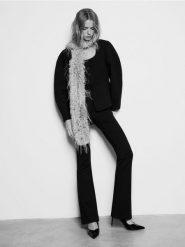 Szalik ze sztucznego futerka - brązowy. Brązowe szaliki damskie Reserved, bez wzorów. Za 99.99 zł.