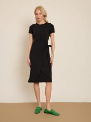 BGN Sukienka w kolorze czarnym rozmiar: 40. Czarne sukienki damskie BGN, bez wzorów, bez ramiączek. Za 86.99 zł.