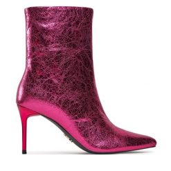 Botki Steve Madden. Czerwone botki damskie Steve Madden, bez obcasa, na szpilce, bez zapięcia. Za 589.99 zł.