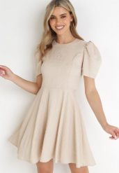 Beżowa Sukienka z Krótkim Bufiastym Rękawem Akazane. Brązowe sukienki damskie Born2be, bez wzorów, bez ramiączek. Za 179.99 zł.