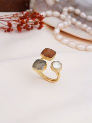 Pierres de Jade Pozłacany pierścionek z perłą i cytrynami rozmiar: onesize. Brązowe pierścionki damskie Pierres de Jade, z cytrynem, pozłacane. Za 43.99 zł.