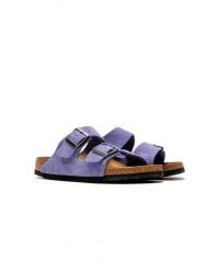 Damskie sandały zamsz ARIZONA. Fioletowe sandały damskie Birkenstock, bez wzorów, z zamszu, bez obcasa, bez zapięcia. Za 531.00 zł.