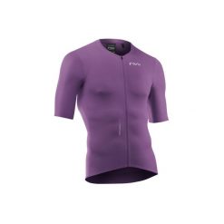 Koszulka rowerowa szosowa NORTHWAVE Essence Jersey UPF50 fioletowy. Fioletowe koszulki damskie Northwave, l, bez wzorów, z jersey, bez kołnierzyka, bez ramiączek. Za 250.00 zł.