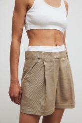 Eleganckie szorty z lnem w kolorze TAUPE - ORIO. Białe szorty damskie Marsala, bez wzorów, z bawełny. Za 319.90 zł.