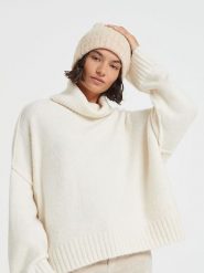 OPUS Czapka w kolorze beżowym rozmiar: onesize. Brązowe czapki damskie Opus, bez wzorów, ze skóry. Za 83.62 zł.