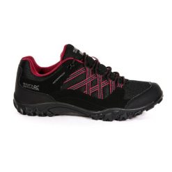 Buty trekkingowe damskie Lady Edgepoint III Regatta. Fioletowe obuwie trekkingowe damskie Regatta, bez zapięcia. W wyprzedaży za 249.99 zł.