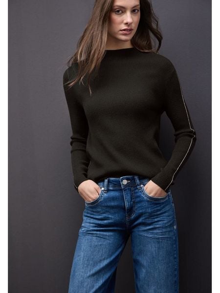 Street One Sweter w kolorze brązowym rozmiar: 40. Brązowe swetry klasyczne damskie Street One, bez kołnierzyka. Za 135.17 zł.