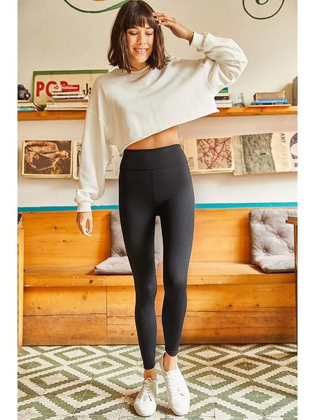 Olalook Legginsy w kolorze czarnym rozmiar: M. Czarne legginsy damskie Olalook, m, bez wzorów. Za 50.95 zł.