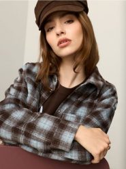 Kurtka w kratę w stylu flanelowym z domieszką wełny i wiskozy - wielobarwny. Kurtki damskie Sinsay, l, bez wzorów, z wełny, bez kaptura. Za 69.99 zł.