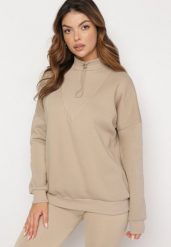 Beżowa Bawełniana Bluza z Półgolfem i Ściągaczem Themista. Brązowe bluzy damskie Born2be, bez wzorów, z bawełny, bez kaptura. Za 89.99 zł.