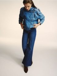 Jeansy wide leg z dodatkiem lyocellu - granatowy. Niebieskie jeansy damskie Reserved. Za 159.99 zł.