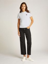 TOMMY JEANS Koszulka w kolorze białym rozmiar: XS. Białe bluzki damskie Tommy Jeans, xs, bez wzorów, z bawełny, bez kołnierzyka, bez ramiączek. Za 96.60 zł.