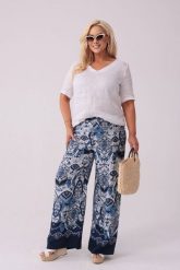 Satynowe spodnie Marina PLUS SIZE OVERSIZE XXL. Białe spodnie materiałowe damskie Moda Size Plus Iwanek, bez wzorów, z materiału, krótkie. Za 269.90 zł.