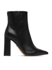 Nine West Botki CEO-HANA-02 Czarny. Czarne botki damskie Nine West, ze skóry, bez obcasa, na słupku, bez zapięcia. Za 279.99 zł.