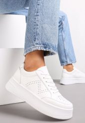 Białe Sneakersy z Perforacją na Platformie Treresa. Białe obuwie sportowe damskie Renee, bez zapięcia. Za 59.99 zł.