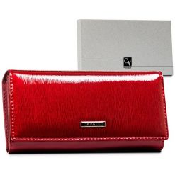 Portfel lakierowany 4U Cavaldi [DH] H27-1-SH9 czerwony. Czerwone portfele damskie 4U Cavaldi, bez wzorów, z lakierowanej skóry. Za 89.99 zł.