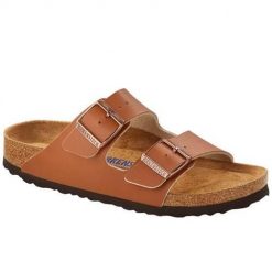 Klapki damskie Birkenstock Arizona BS. Brązowe klapki damskie Birkenstock, bez wzorów, z materiału, bez obcasa, bez zapięcia. Za 577.00 zł.