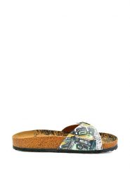 Calceo Klapki ze wzorem rozmiar: 41. Białe klapki damskie Calceo, bez wzorów, z otwartym noskiem, bez obcasa, bez zapięcia. Za 175.26 zł.