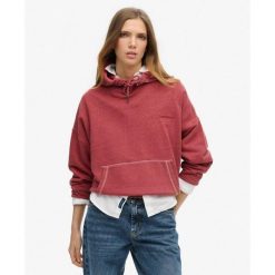 Bluza z kapturem Essential Logo Overdyed. Czerwone koszulki sportowe damskie Superdry, bez wzorów, z bawełny, bez ramiączek. W wyprzedaży za 322.55 zł.