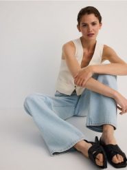 Jeansy wide leg - niebieski. Niebieskie jeansy damskie Reserved. W wyprzedaży za 69.99 zł.