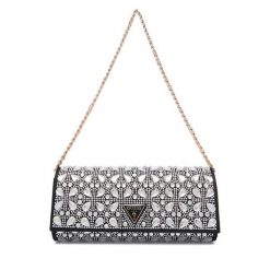 Torebka Guess. Szare torebki wieczorowe damskie Guess, z aplikacjami, bez dodatków. Za 719.99 zł.