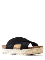 Sunbay Klapki "Astilbe" w kolorze czarnym na koturnie rozmiar: 42. Czarne klapki damskie Sunbay, bez wzorów, z otwartym noskiem, bez obcasa, na koturnie, bez zapięcia. Za 106.38 zł.