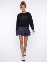 Bluza crewneck z bawełną i ozdobną aplikacją - czarny. Czarne bluzy damskie Sinsay, l, z aplikacjami, z bawełny, bez kaptura. Za 49.99 zł.