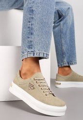 Beżowe Skórzane Sneakersy na Grubej Podeszwie z Przeszyciami i Broszką Nirnile. Brązowe obuwie sportowe damskie Renee, bez zapięcia. Za 159.99 zł.