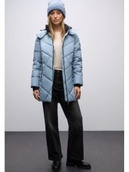 Street One Kurtka zimowa w kolorze błękitnym rozmiar: 42. Niebieskie kurtki damskie Street One, na zimę, bez wzorów, z puchu, bez kaptura. Za 384.71 zł.