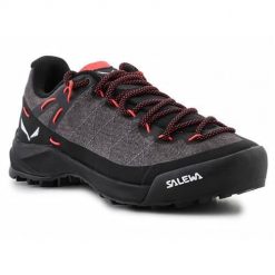 Buty trekkingowe damskie Salewa Wildfire Canvas. Szare obuwie trekkingowe damskie Salewa, z materiału, bez zapięcia. Za 695.00 zł.