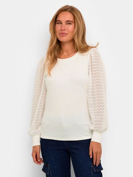 Kaffe Bluzka Serena 10508116 Écru Regular Fit. Bluzki damskie Kaffe, s, bez wzorów, z wiskozy, bez kołnierzyka, bez ramiączek. Za 129.99 zł.