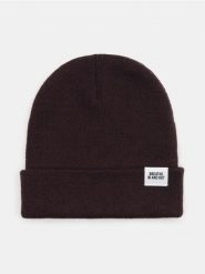 Czapka beanie z naszywką - brązowy. Brązowe czapki damskie Sinsay, z aplikacjami. Za 9.99 zł.