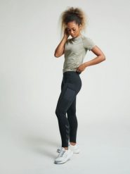 Legginsy damskie Hummel hmlchipo. Czarne legginsy damskie Hummel, xs, bez wzorów, z materiału. Za 191.20 zł.