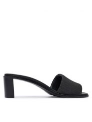 Calvin Klein Klapki Block Heel Sandal Aop HW0HW03016 Czarny. Czarne klapki damskie Calvin Klein, bez wzorów, z materiału, bez obcasa, bez zapięcia. Za 529.99 zł.