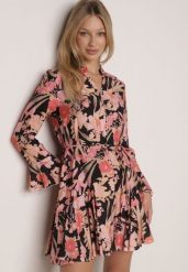 Czarno-Różowa Wiskozowa Rozkloszowana Sukienka w Kwiaty z Paskiem Sinthea. Czarne sukienki damskie Born2be, bez wzorów, z jeansu, bez ramiączek. Za 129.99 zł.