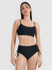 4F Dół od bikini damski - czarny S. Czarne bikini 4F, bez wzorów, z elastanu. W wyprzedaży za 49.99 zł.