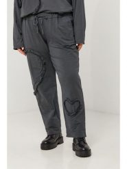 Curvy Lady Spodnie w kolorze antracytowym rozmiar: 48/50. Czarne spodnie materiałowe damskie Curvy Lady, z aplikacjami, z materiału. Za 152.99 zł.