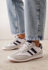 Białe Sneakersy z Geometrycznym Motywem Jannata. Białe obuwie sportowe damskie Born2be, z dresówki, bez zapięcia. Za 89.99 zł.