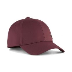 Czapka z daszkiem ESS Metal PUMA Cat PUMA. Czerwone czapki z daszkiem damskie Puma, bez wzorów. Za 79.00 zł.