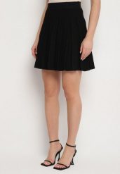 Czarna Plisowana Spódnica z Wysokim Stanem Galirinda. Czarne spódnice damskie Born2be, na co dzień, m, bez wzorów, eleganckie, mini. Za 74.99 zł.