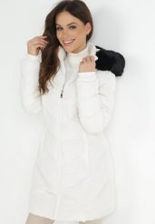 Biała Kurtka Pikowana do Kolan z Futrzanym Kapturem Vapho. Białe kurtki damskie Born2be, l, bez wzorów, z futra. Za 149.99 zł.